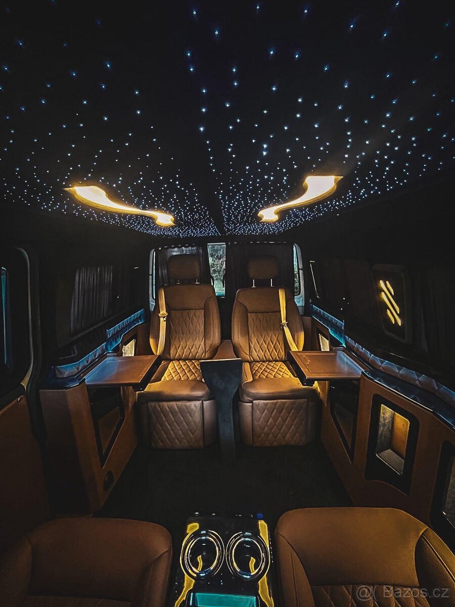 Volkswagen T6 VIP 2.0 TDI - 7