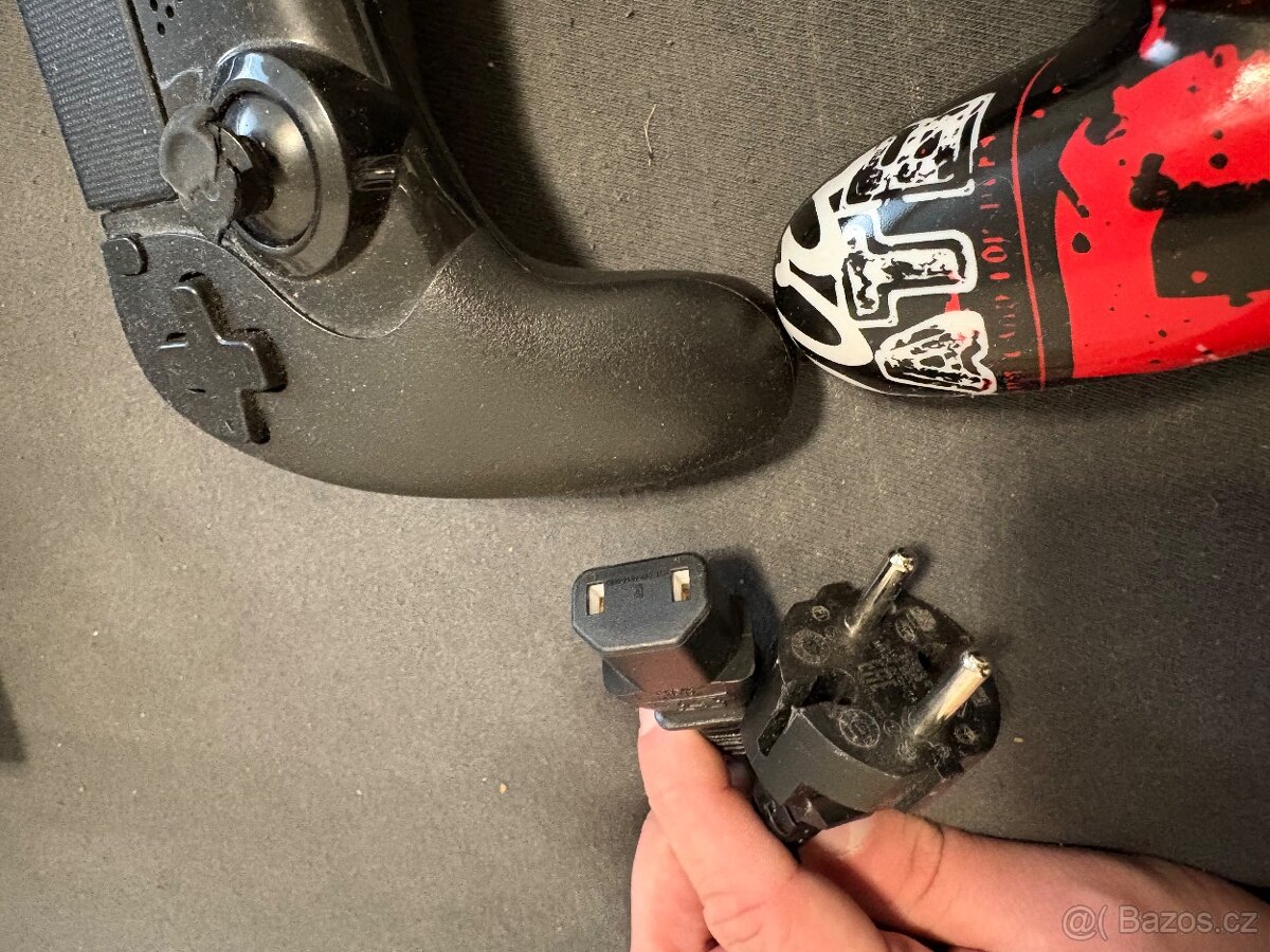 PlayStation 4Pro - 7