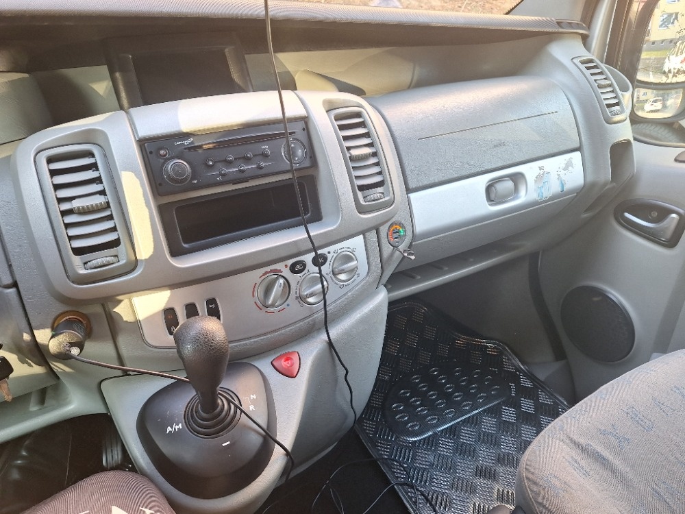 Renault Trafic 2.5 DCI GENERATION - 7