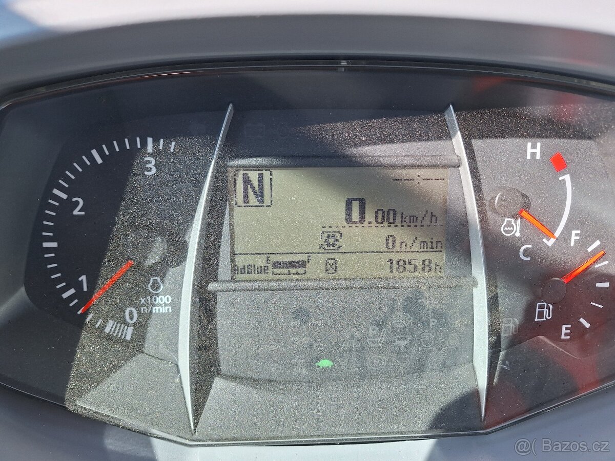 Traktor Kubota 5112 s radlicí - 7