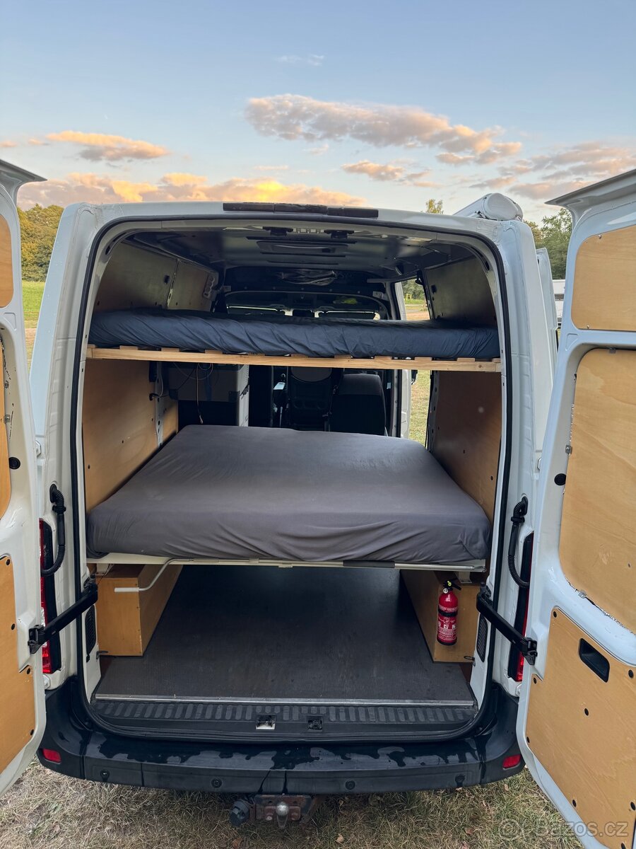 Obytná dodávka Renault Master 2.3 dci 92kw - 7