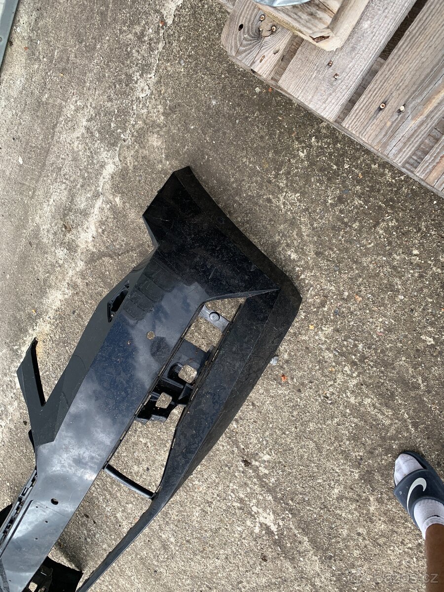 predni naraznik skoda superb 3 III 3v0 6xpdc cerny - 7