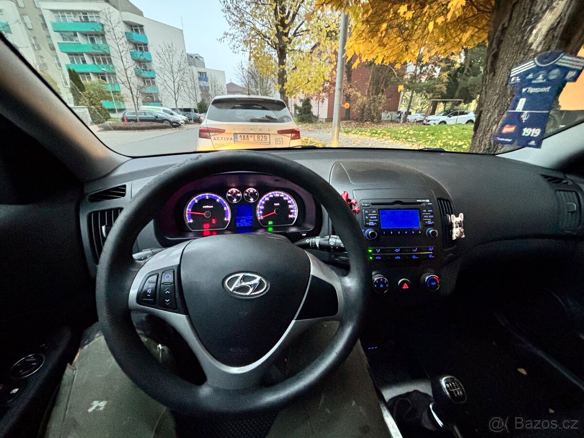 Hyundai i30 1.6 CW 2011 - 7