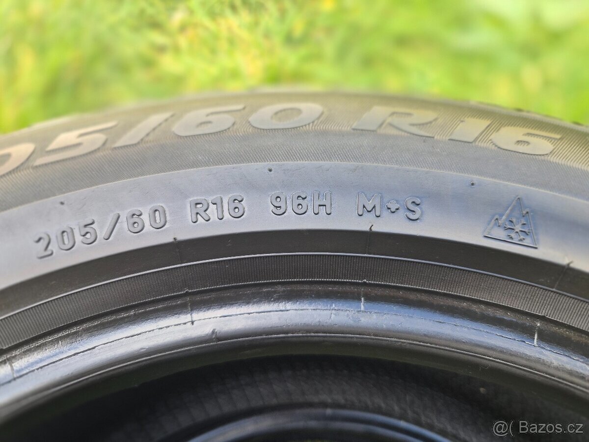2x Zimní pneu Pirelli Sottozero 3 - 205/60 R16 XL - 90% - 7