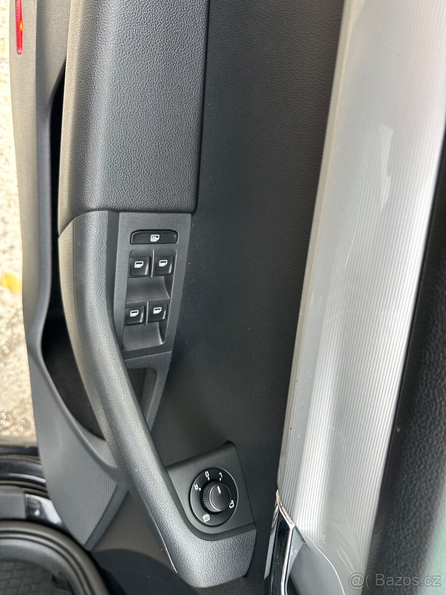 Škoda Octavia 1,6 TDI 4x4 - 7