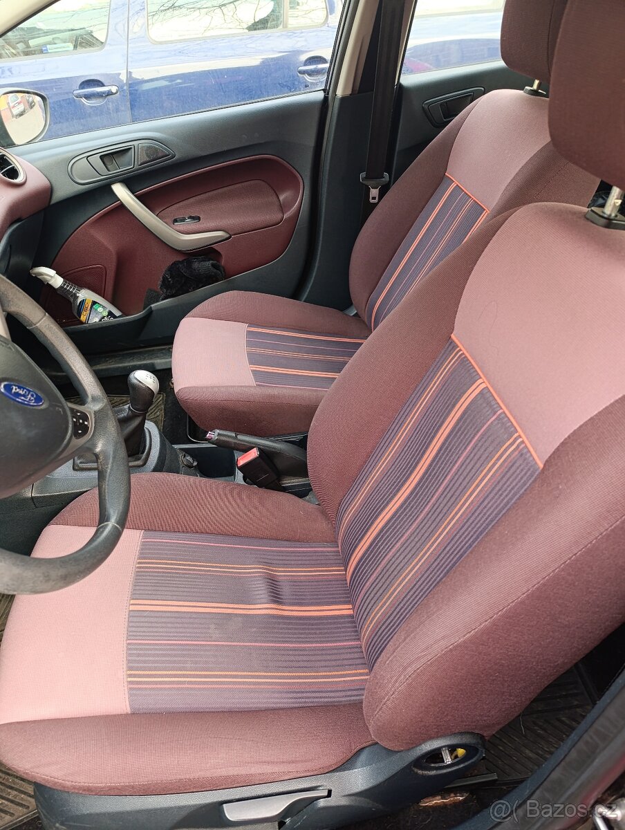 Prodám Ford Fiesta - 7