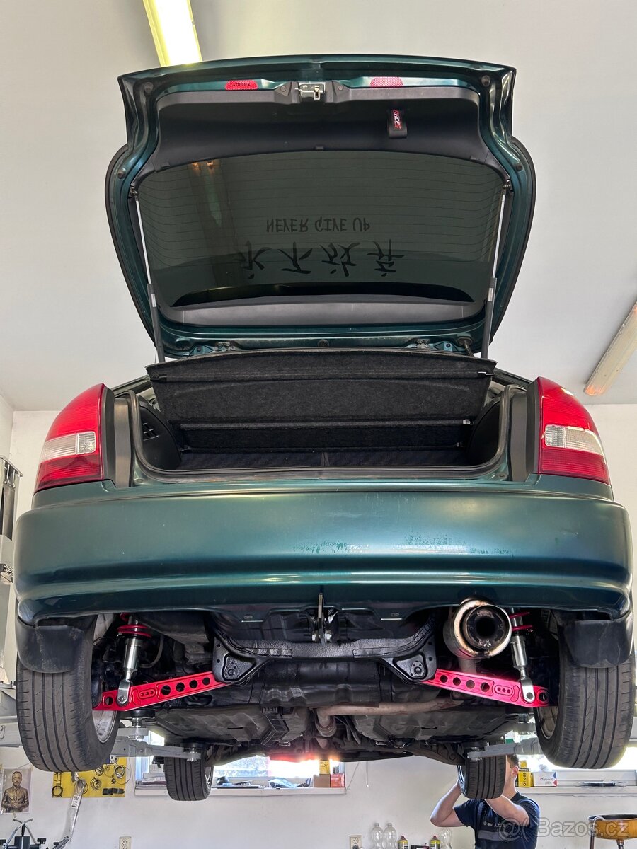 Honda Civic 6g 1.5 - 7