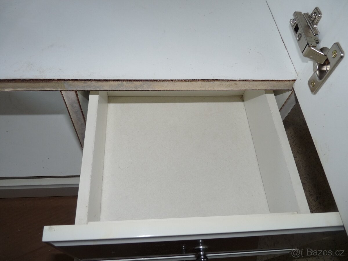 Umyvadlo se skříňkou - 7