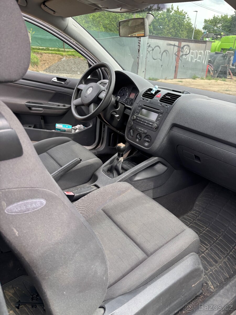 Vw Golf 5 1,4 55kw - 7