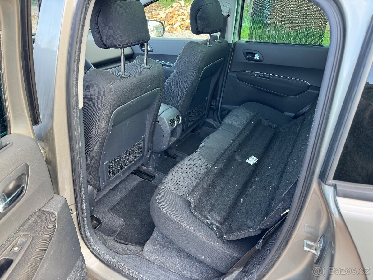 Díly z tohoto vozu Peugeot 3008 2.0 hdi - 7