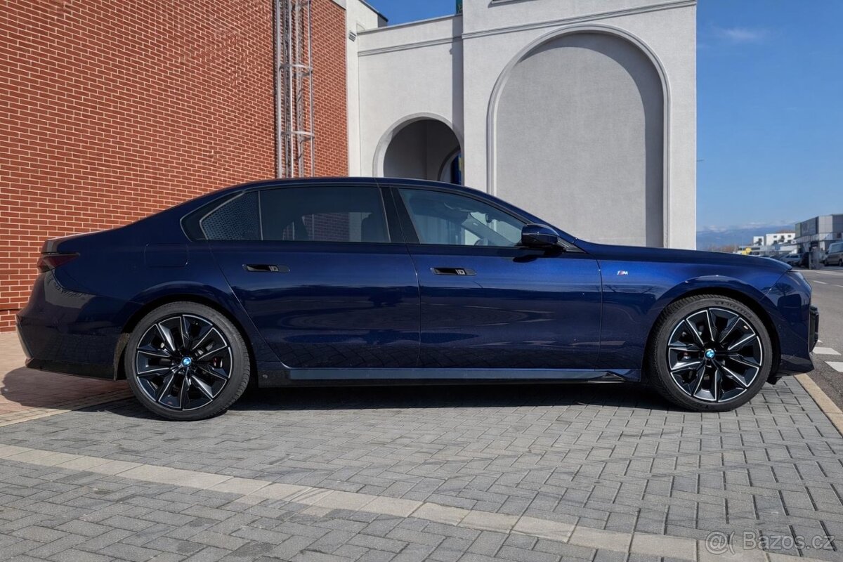 BMW Rad 7 Individual 740d mHEV xDrive V ZÁRUKE - 7