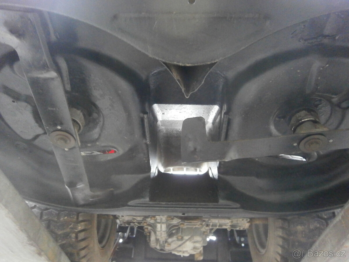 Zahradní traktor Castelgarden - 7