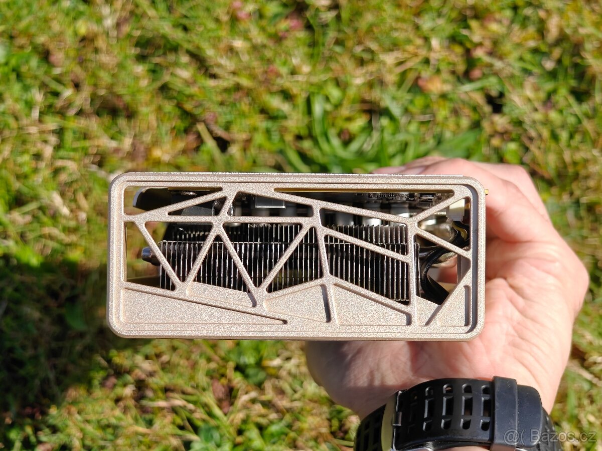 Grafická karta AMD MSI Radeon RX 5700 EVOKE GP OC 8G - 7