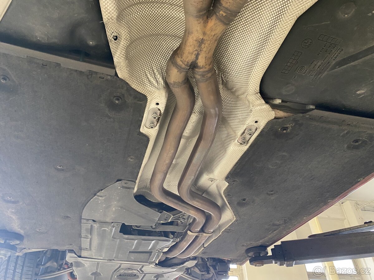 Výfuk BMW 1M Coupé - 7