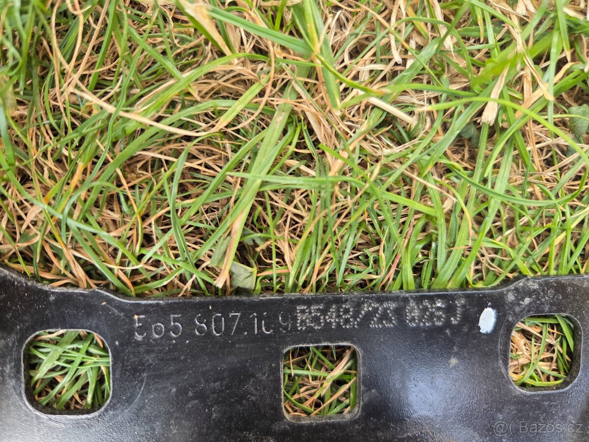 Výztuha předního nárazníku Škoda Kodiaq 1 - 7