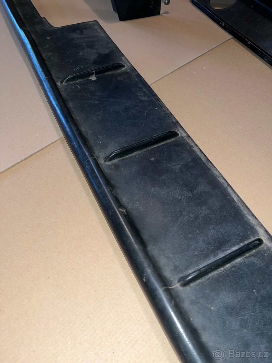 BMW E10 palubní deska 3-dílná - 7