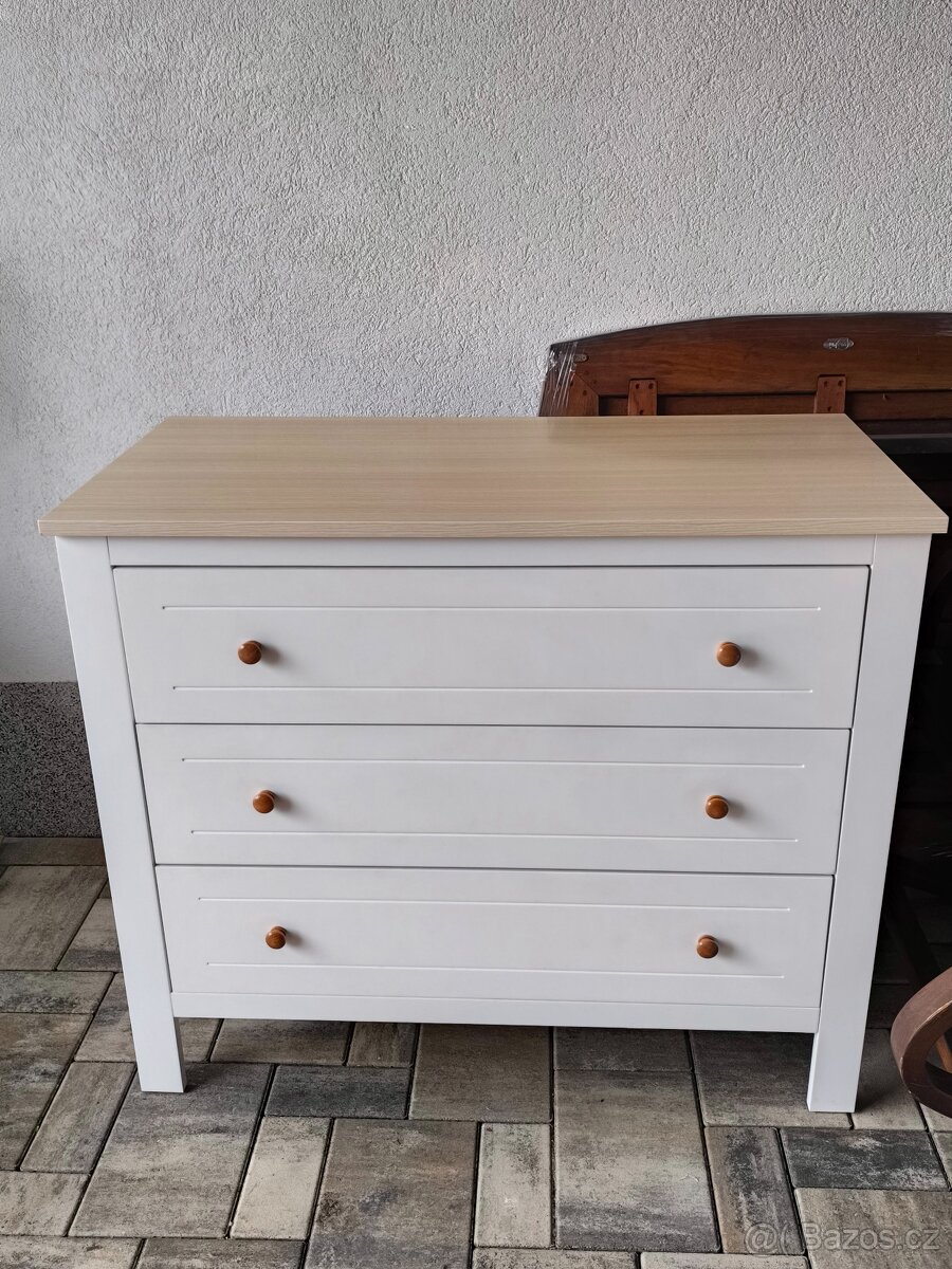 Prodám hezký nábytek do ložnice - 7