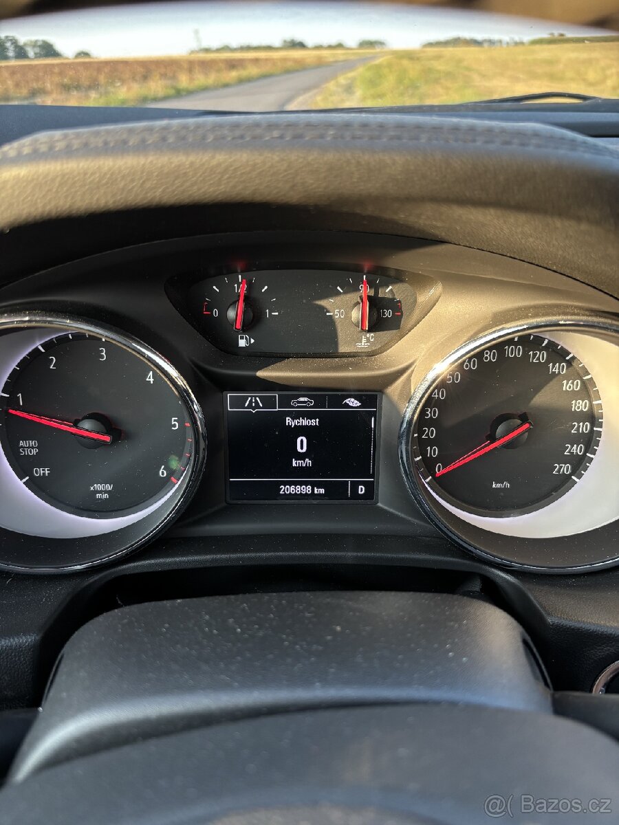 Opel Insignia - 7
