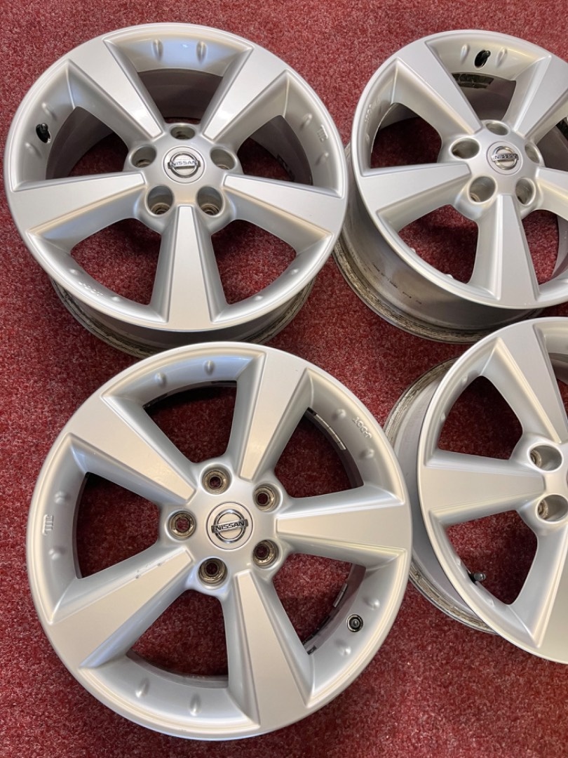 5x114,3 R17 originál alu disky Nissan ET 40 - 7