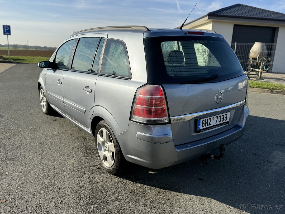 Opel Zafira B 1.9cdti 88kw 7míst +Najeto 198TKM+PůvodČR+ - 7