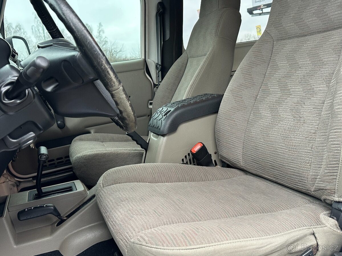 Jeep Wrangler 2005 - 7