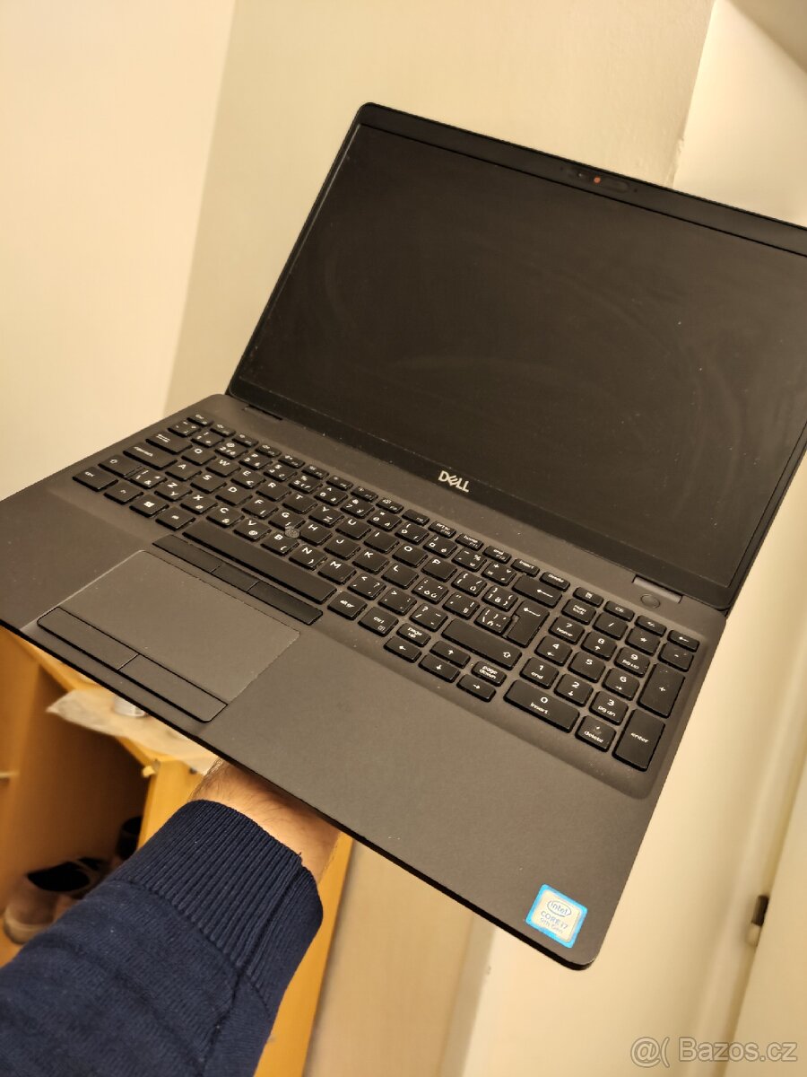 Dell letitude 5501 i7 9gen 16 gb rám - 7