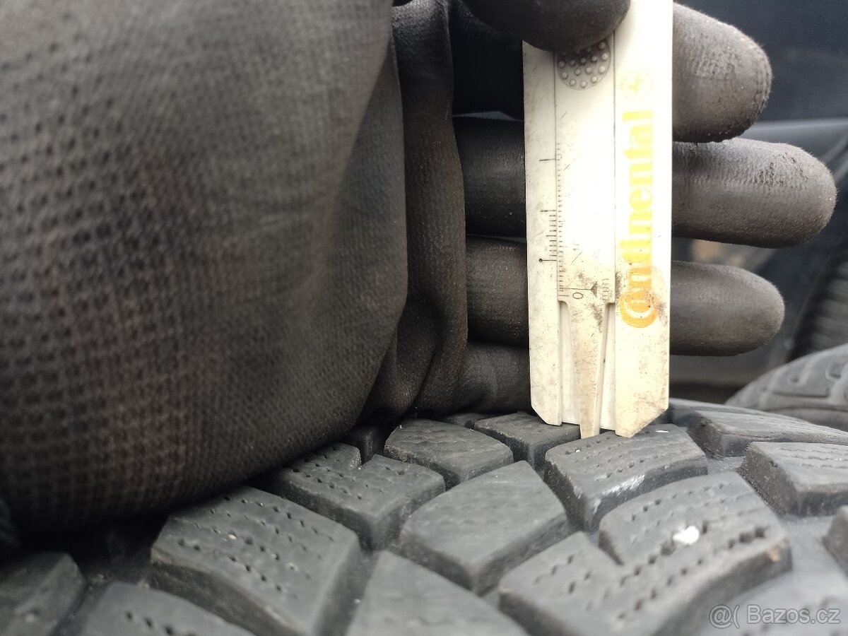 Pneu 235/45 R18 98V - 7