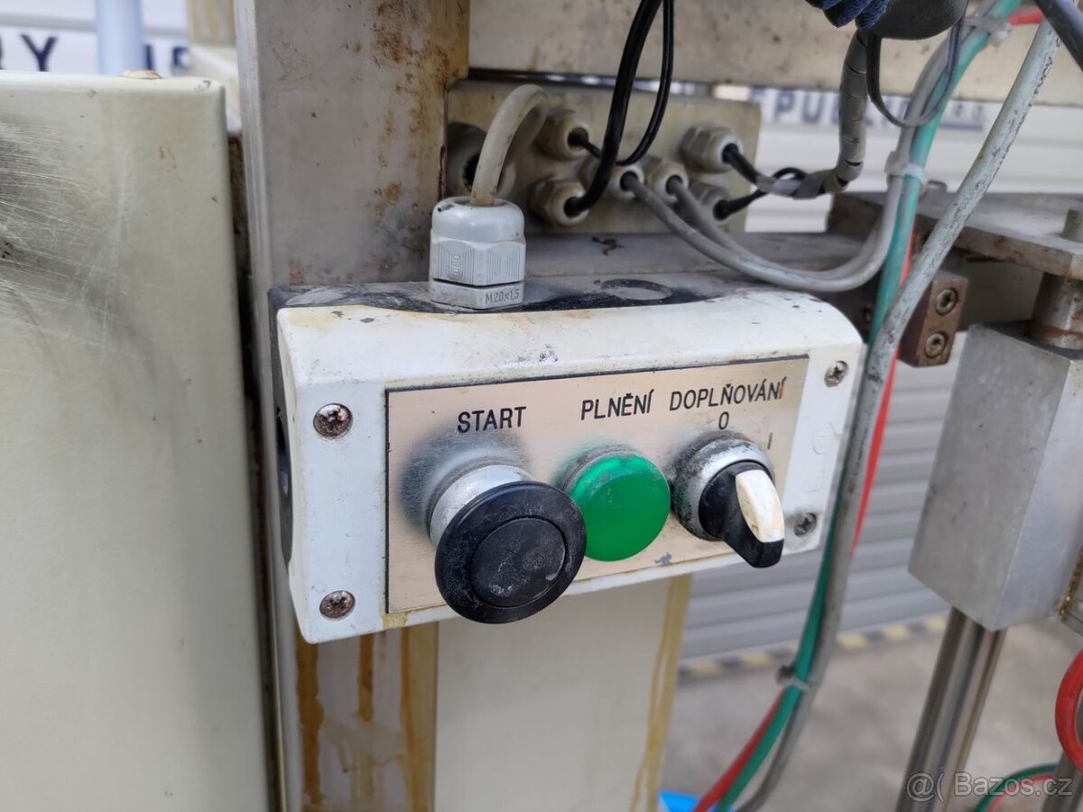 Plnička kanystrů - 7