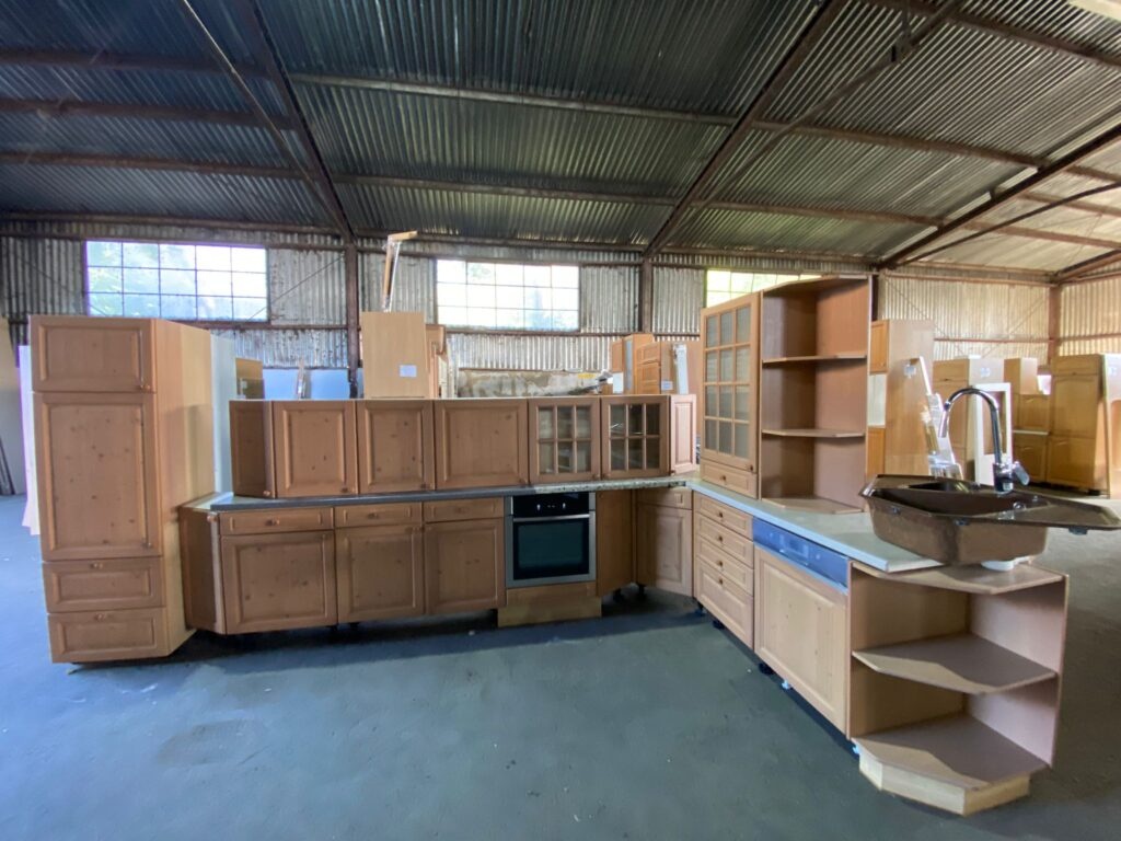 Kuchyňská linka se spotřebiči dovezena z Německa - 7