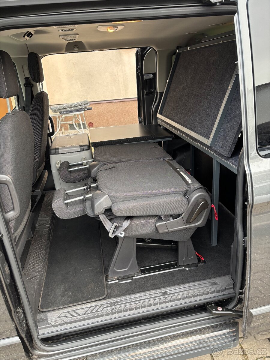 Spací vestavba do Ford Tourneo Custom L1 - 7