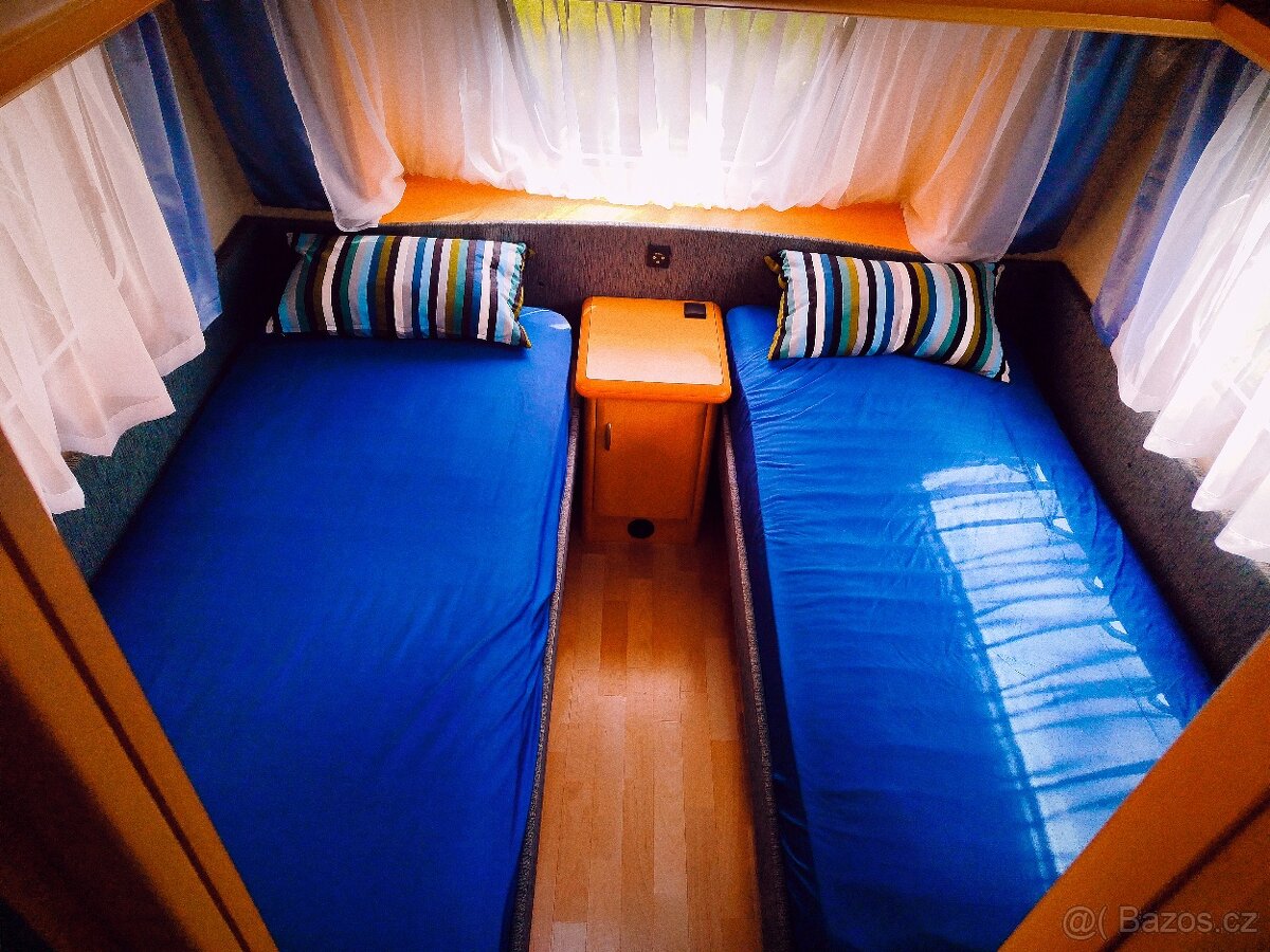 Karavan, Obytný přívěs Hobby 550 De Luxe - 7