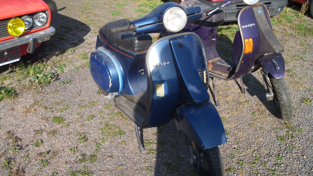2x Piaggio Vespa 50 - 7