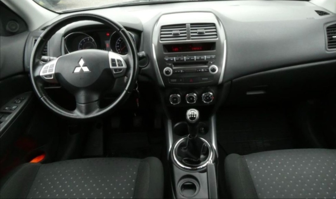 ASX 1.6 benzín 86kw 2012 - 7