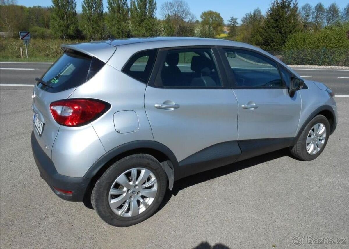 Renault Captur 0,9 TCe 66 kW Historie benzín - 7