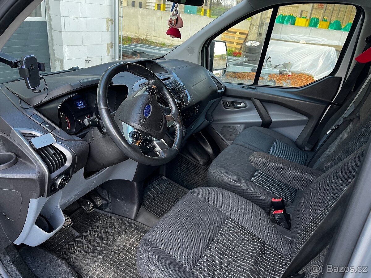 Ford Transit Custom 2.2 TDCi – Van/Bus – 9 míst - 7