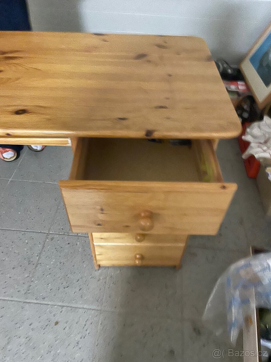 Pracovní stůl z masivu - 7