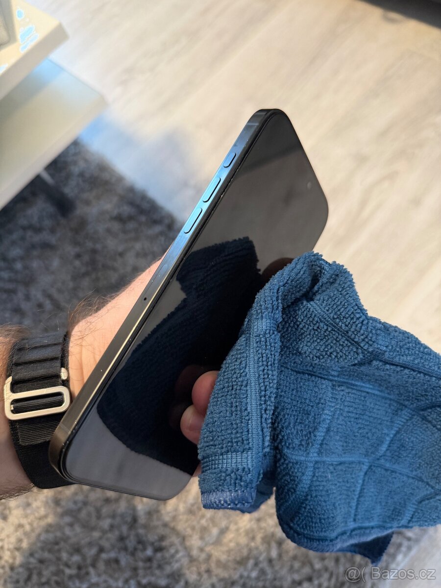 iPhone 16 Pro Max 512gb + prislusenstvi - 7