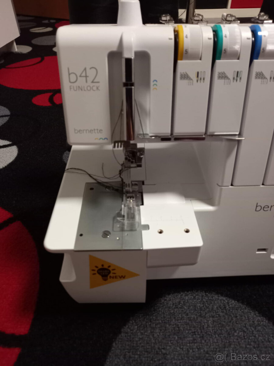 Šicí stroj Coverlock Bernette b42 Funlock - 7