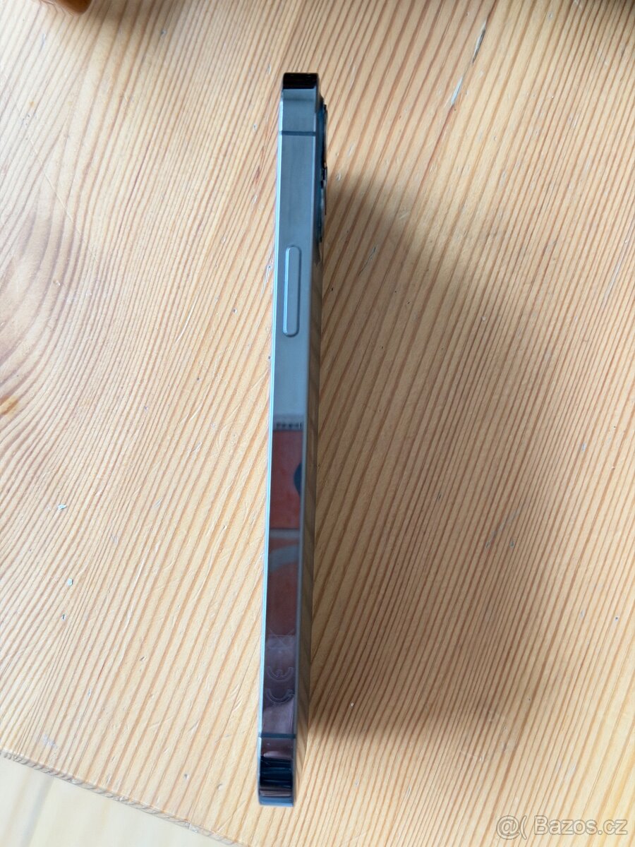 Prodám iPhone 12 Pro - 128GB - 7