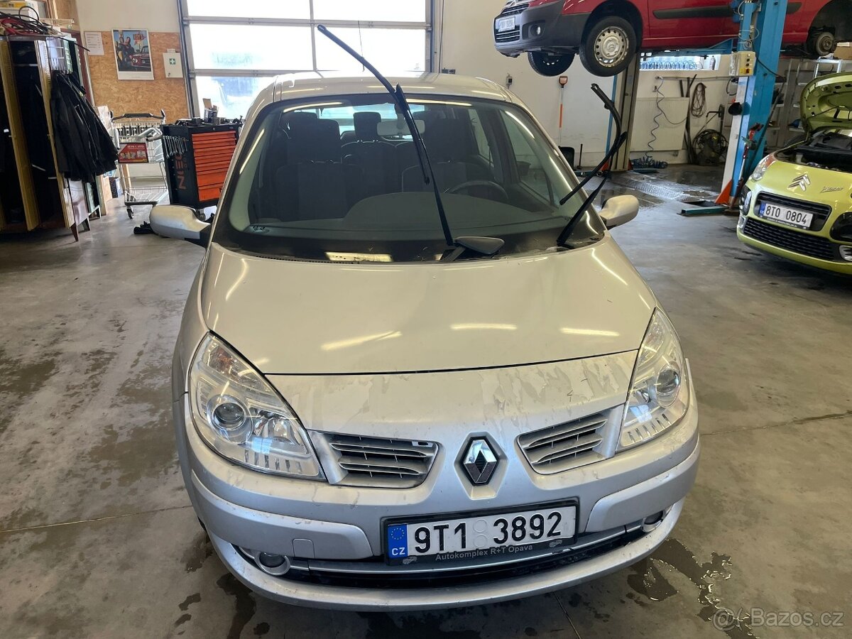 Renault Megane Scenic - 7