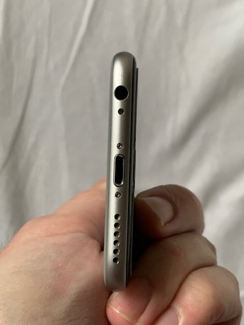 Apple iPhone 6S 64GB - 7