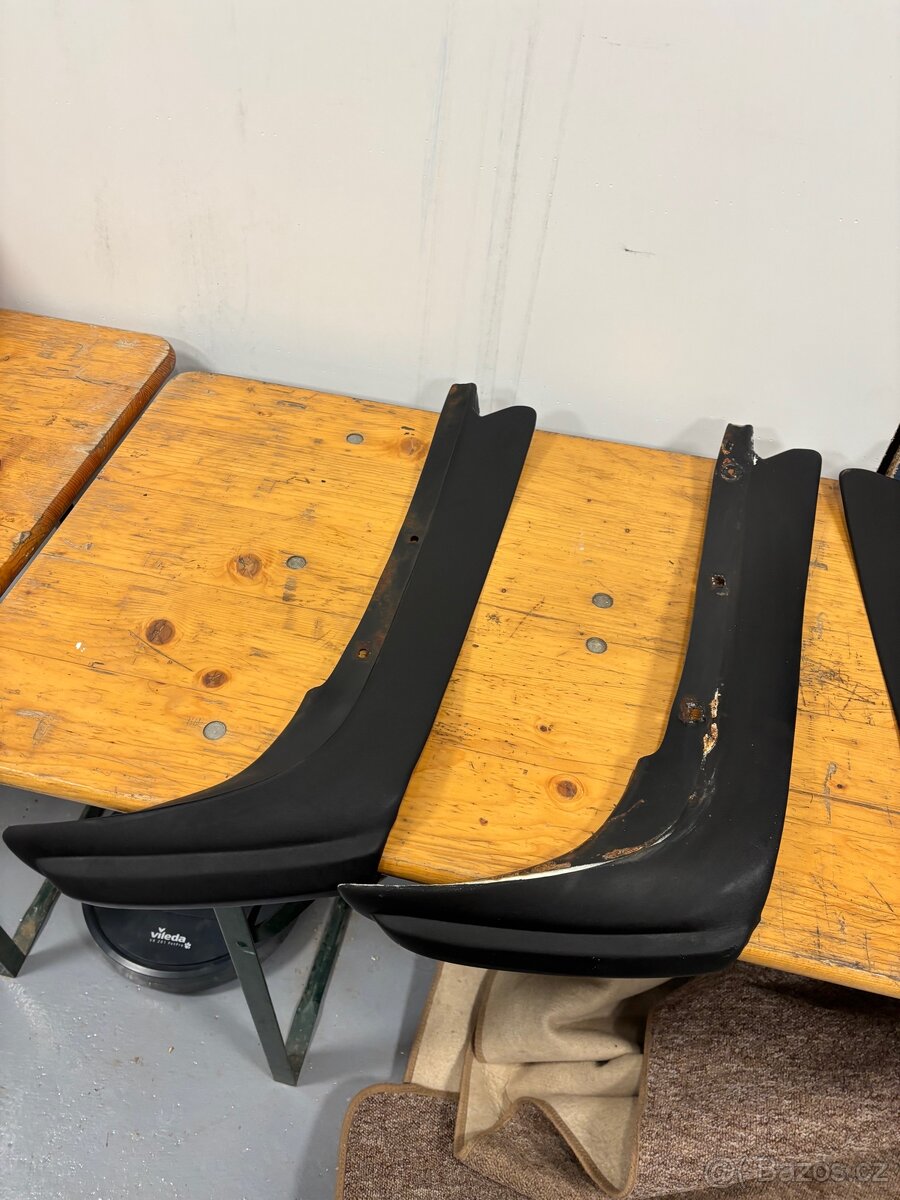 w123 predni rohy narazniku - 7