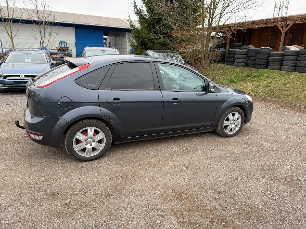 Ford Focus 1.6 16V - 7
