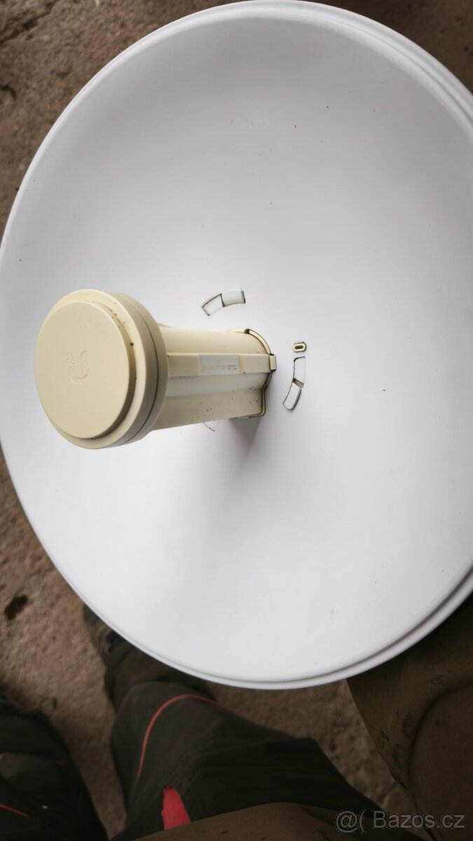 Ubiquiti Parabola - anténa - 7