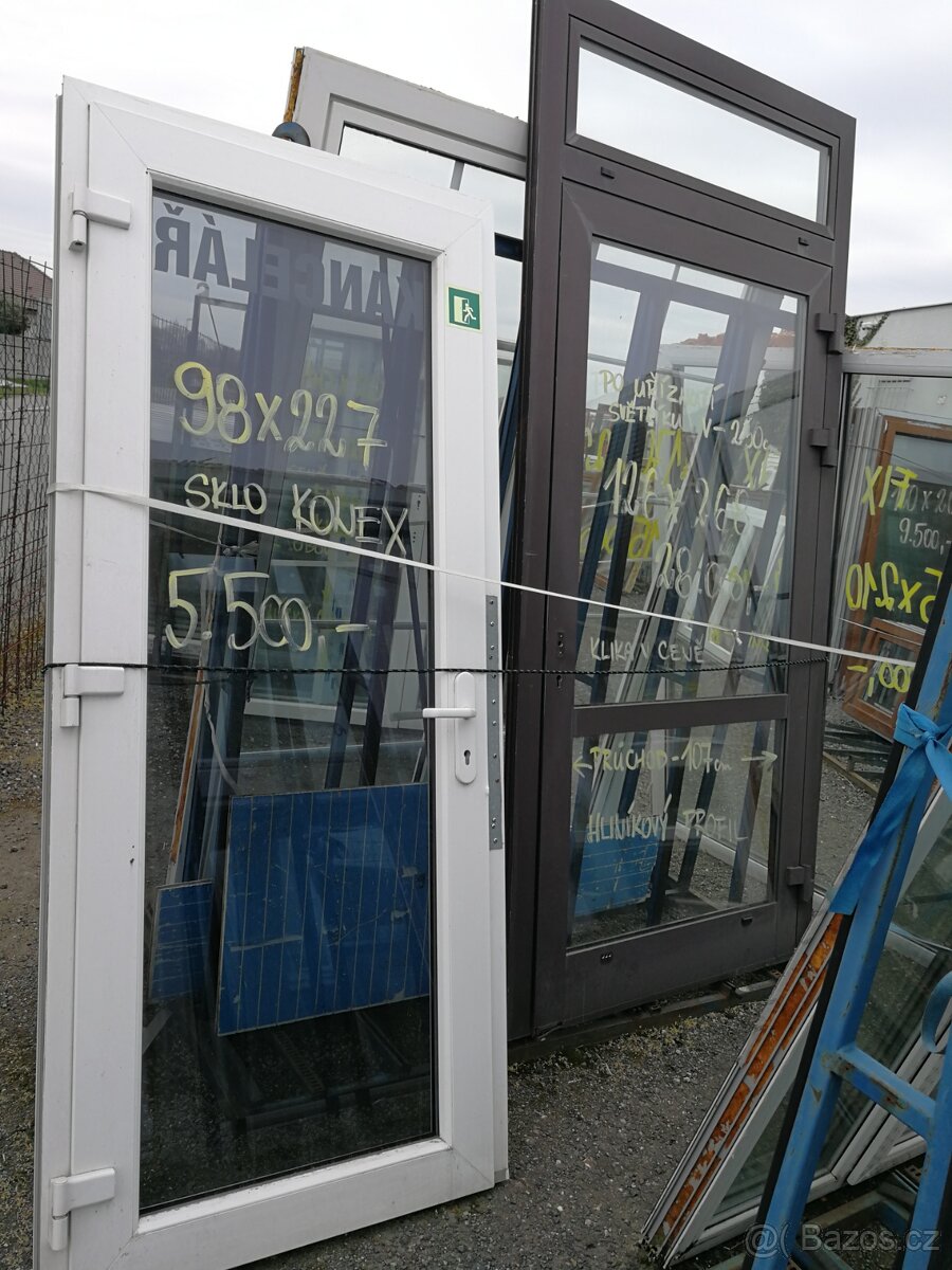 dveře vchodové použité - 7