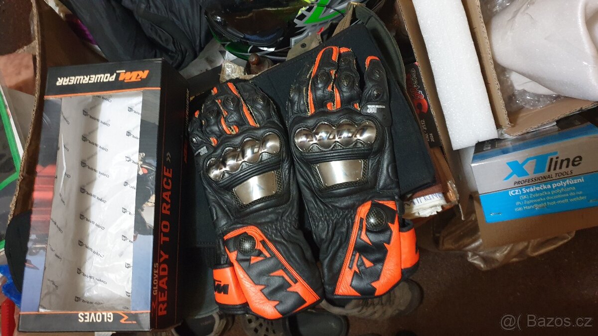 Prodám moto rukavice zn. Dainese - 7