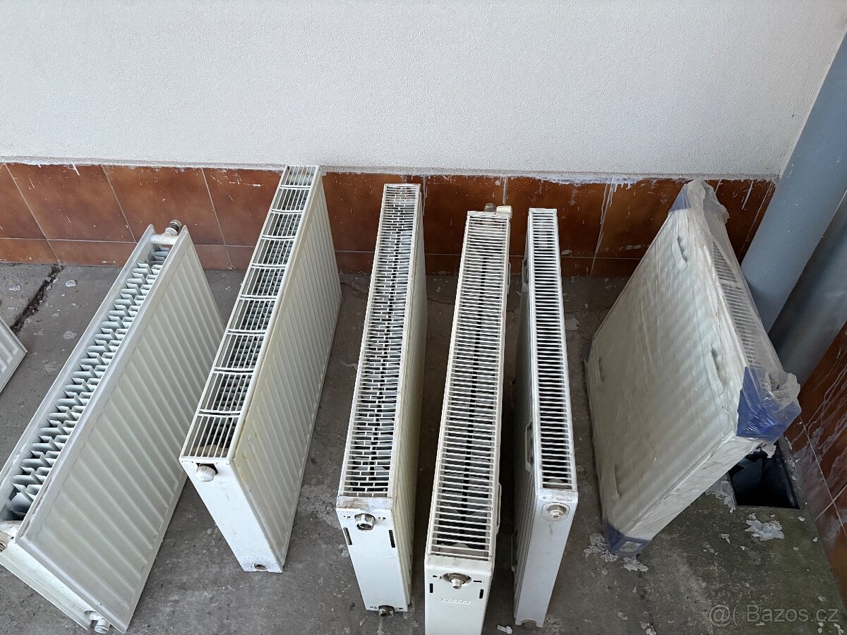 Radiátory – více kusů, různé rozměry, funkční - 7