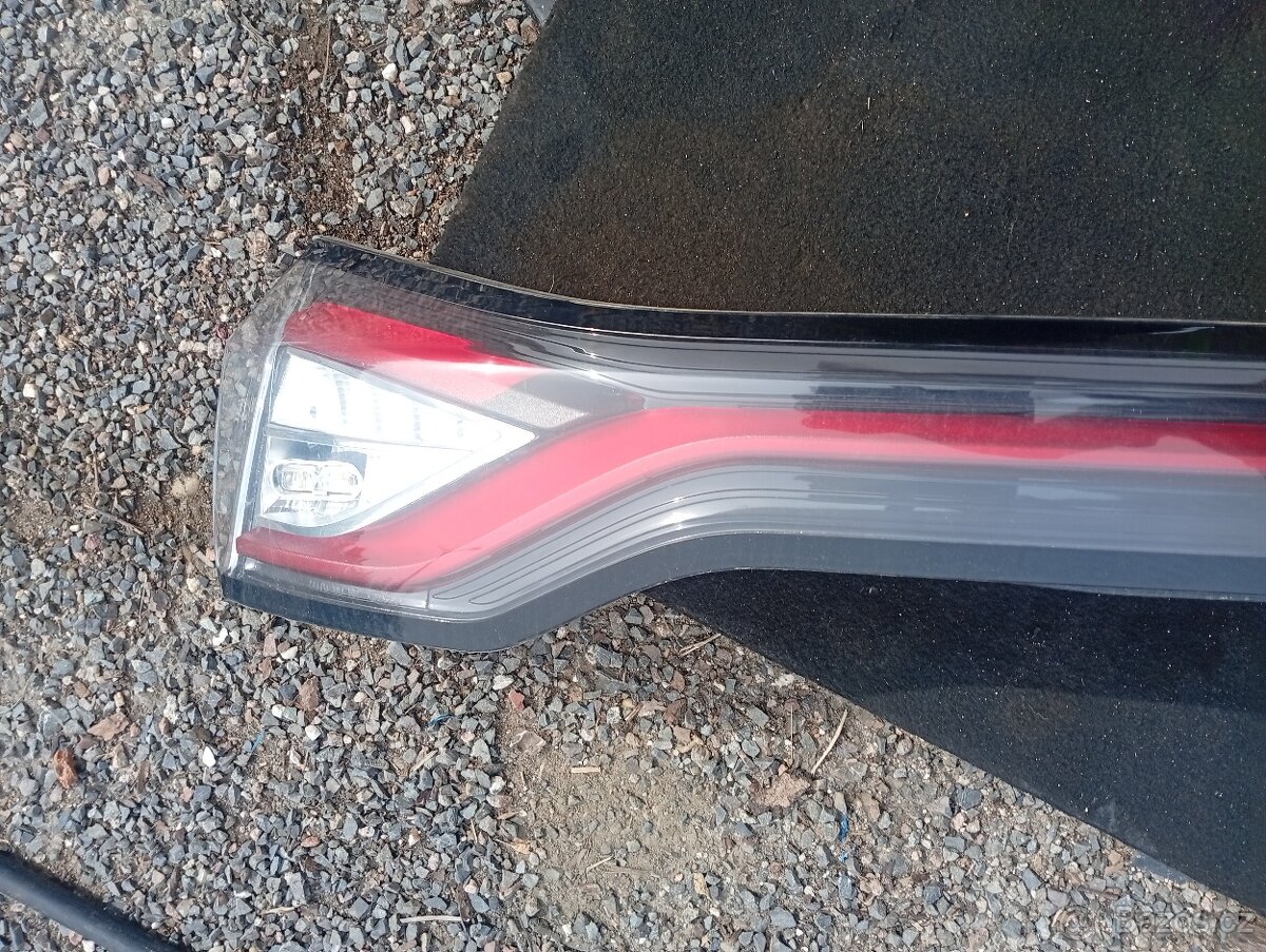 FORD EDGE ZADNÍ SVĚTLO NA VÍKO KUFRU, ZADNÍ SVĚTELNÁ LIŠTA - 7