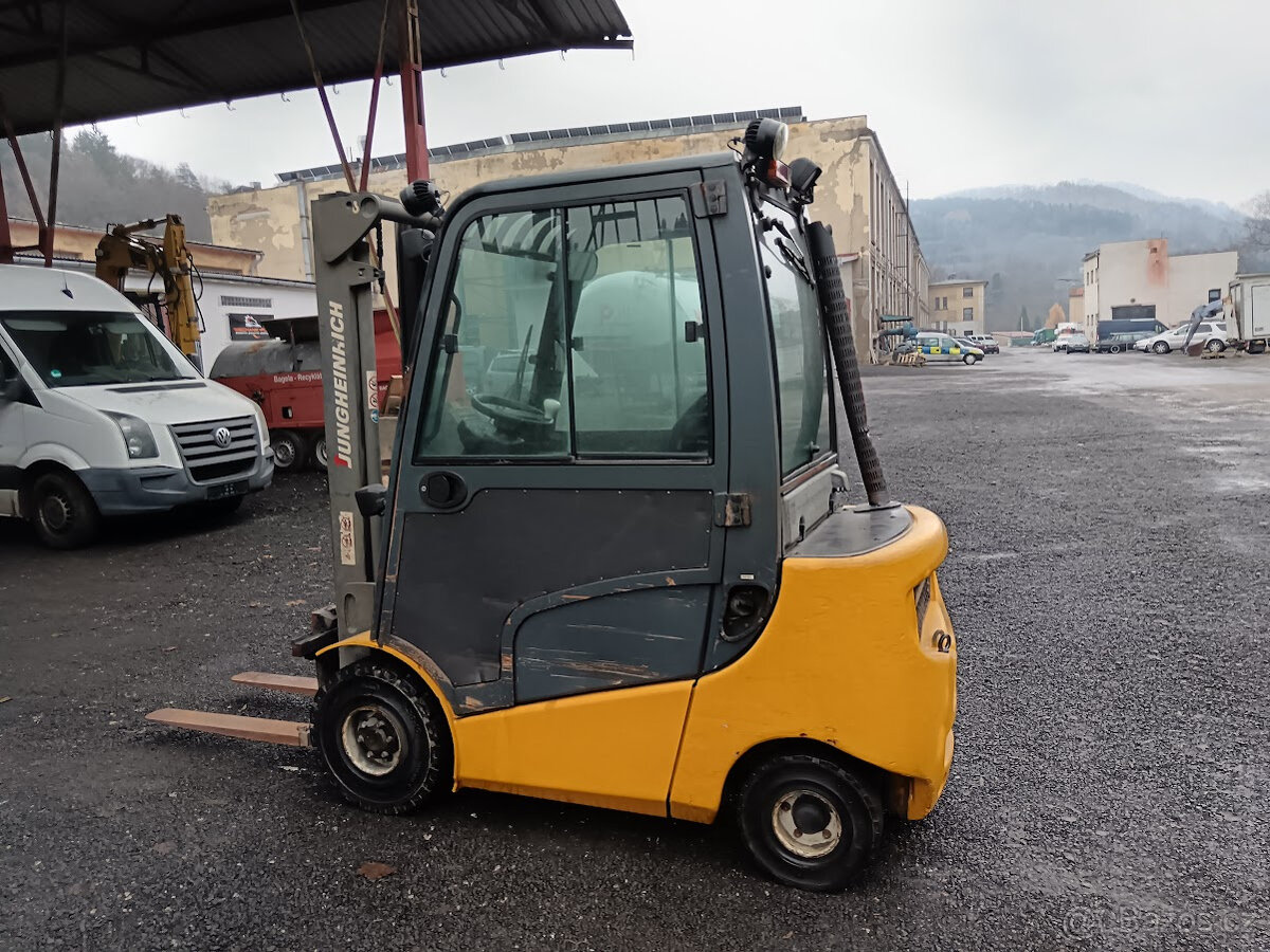 Vzv Jungheinrich DFG 320 diesel - - 7