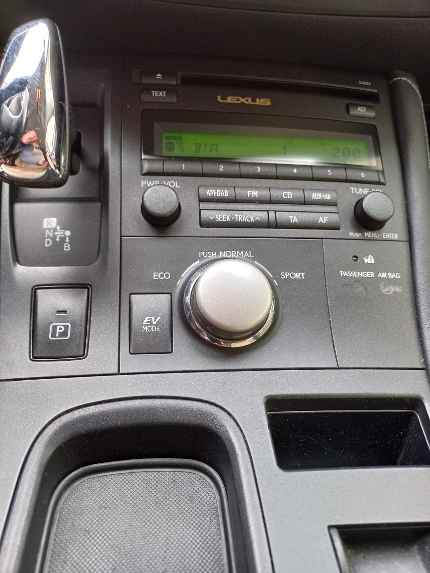 Lexus CT200h - 7